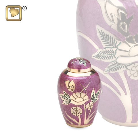 Lilac Rose, Keepsake